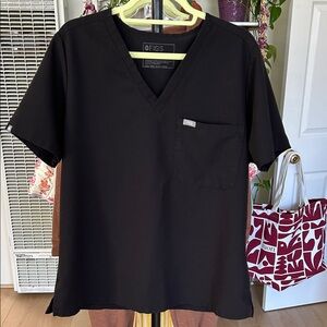 Figs Women’s Scrub Top. Size XL. Black. Excellent Condition.